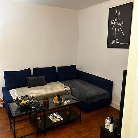 Appartement Meuble Tres Bien Situe Булонь-Бийанкур Экстерьер фото